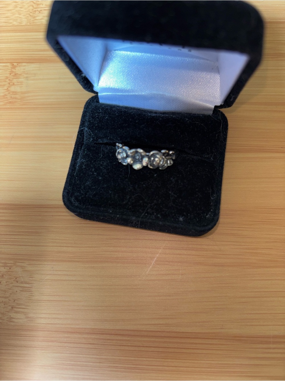 Or Paz Silver Floral Cluster Ring. NWOT Box not included